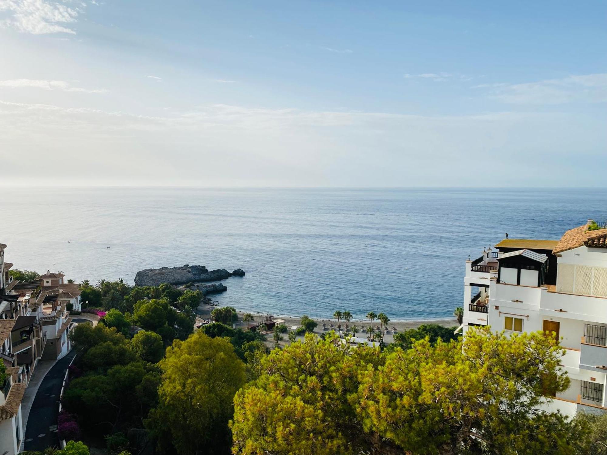 Jardines De Adnania En Marina Del Este Con Vista Al Mar Ada ラ・エラドゥーラ エクステリア 写真