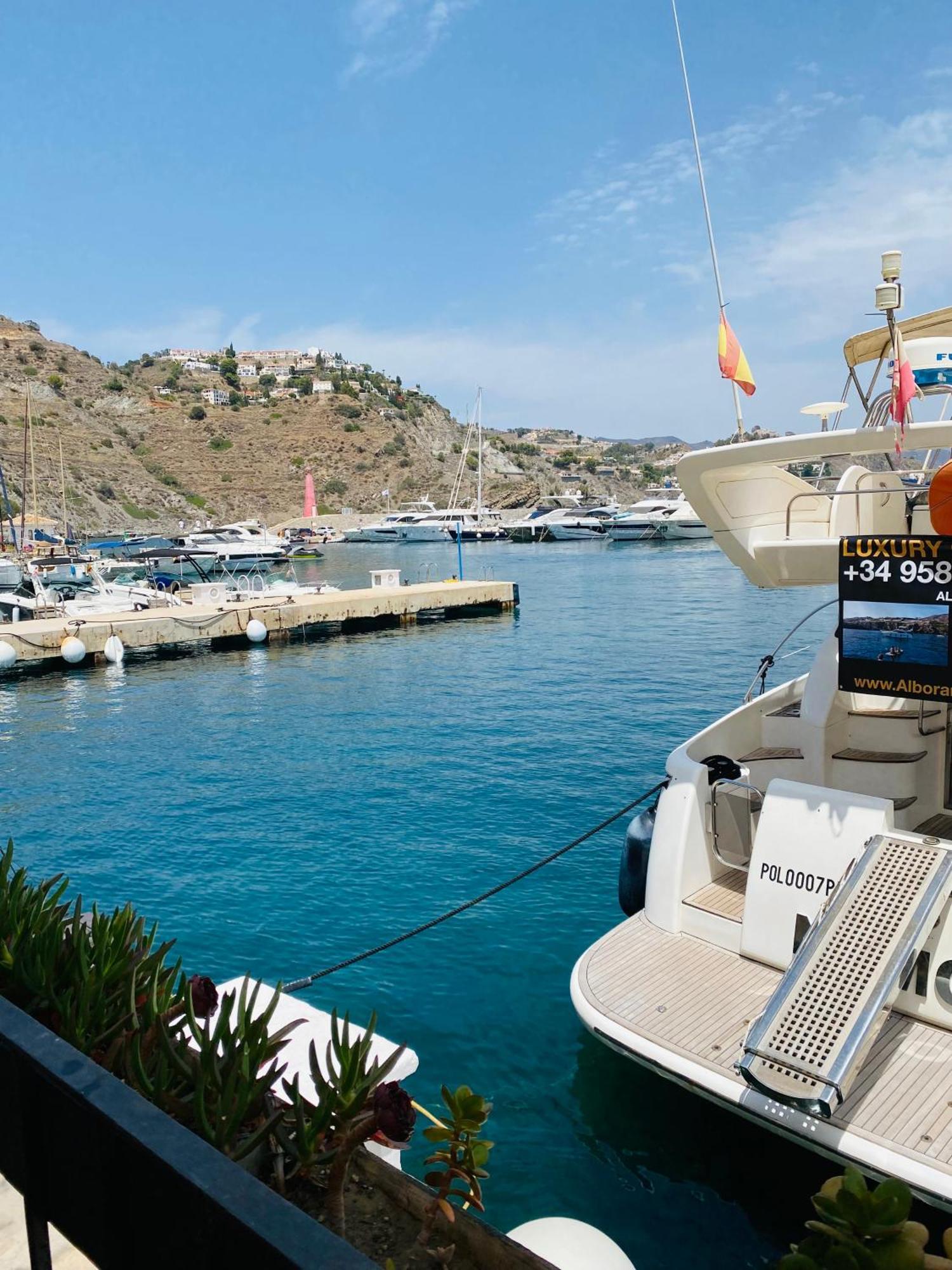 Jardines De Adnania En Marina Del Este Con Vista Al Mar Ada ラ・エラドゥーラ エクステリア 写真